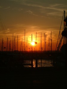 1024 x 768 silence and the shadow